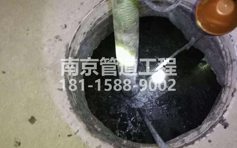 216宝山清理化粪池